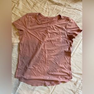 EUC Lululemon top, mauve pink